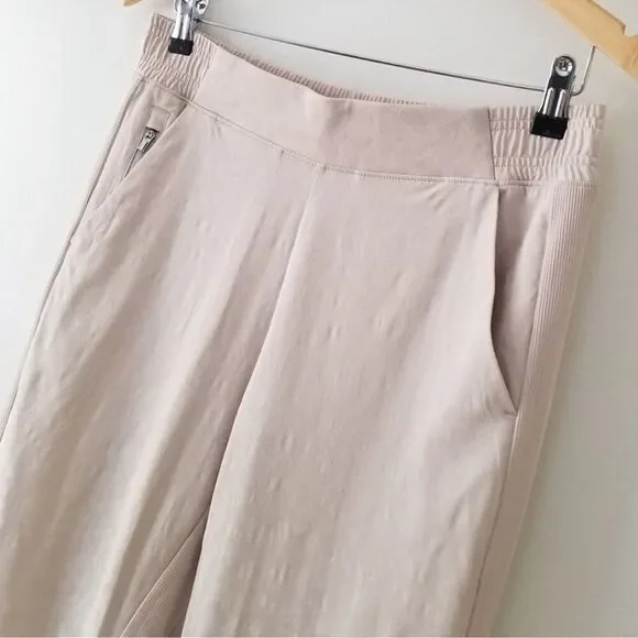 Athleta Brooklyn Textured Jogger in Cream Size 18 - Picture 10 of 16